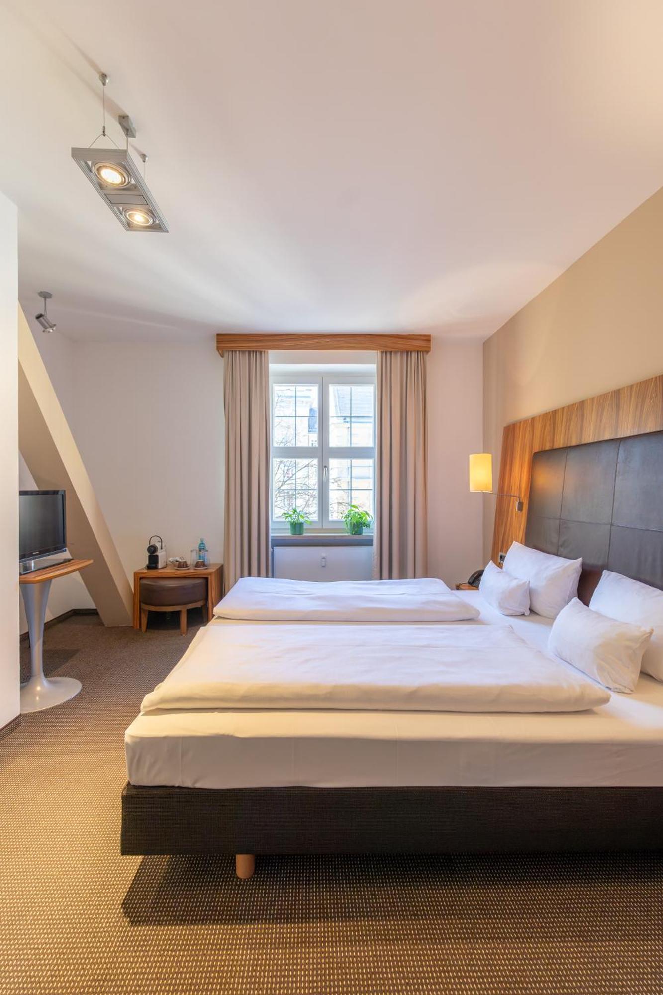 Herzogshof - Boutique-Hotel Am Dom Регенсбург Номер фото